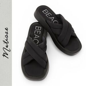 MATISSE BEACH PIPER BLACK PLATFORM SLIP ON SLIDE SANDALS **NWOT**